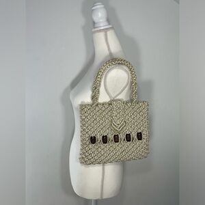 Vintage Handmade Macrame Rope Purse/Shoulder Bag Beige/White w Brown Wood Beads